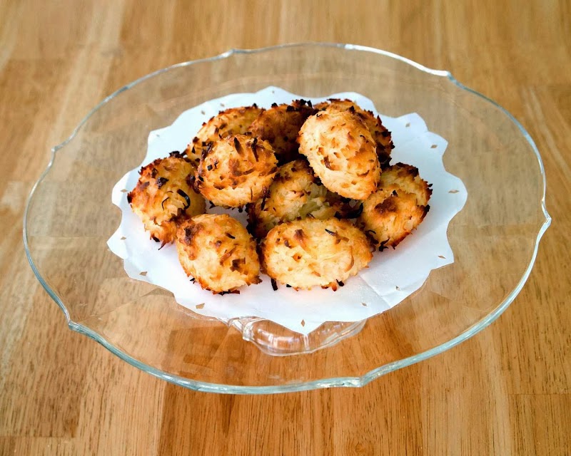 Coconut macaroons at Folks Café